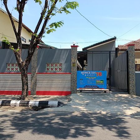 Homestay Dan Kost 78 Jepara Exterior photo